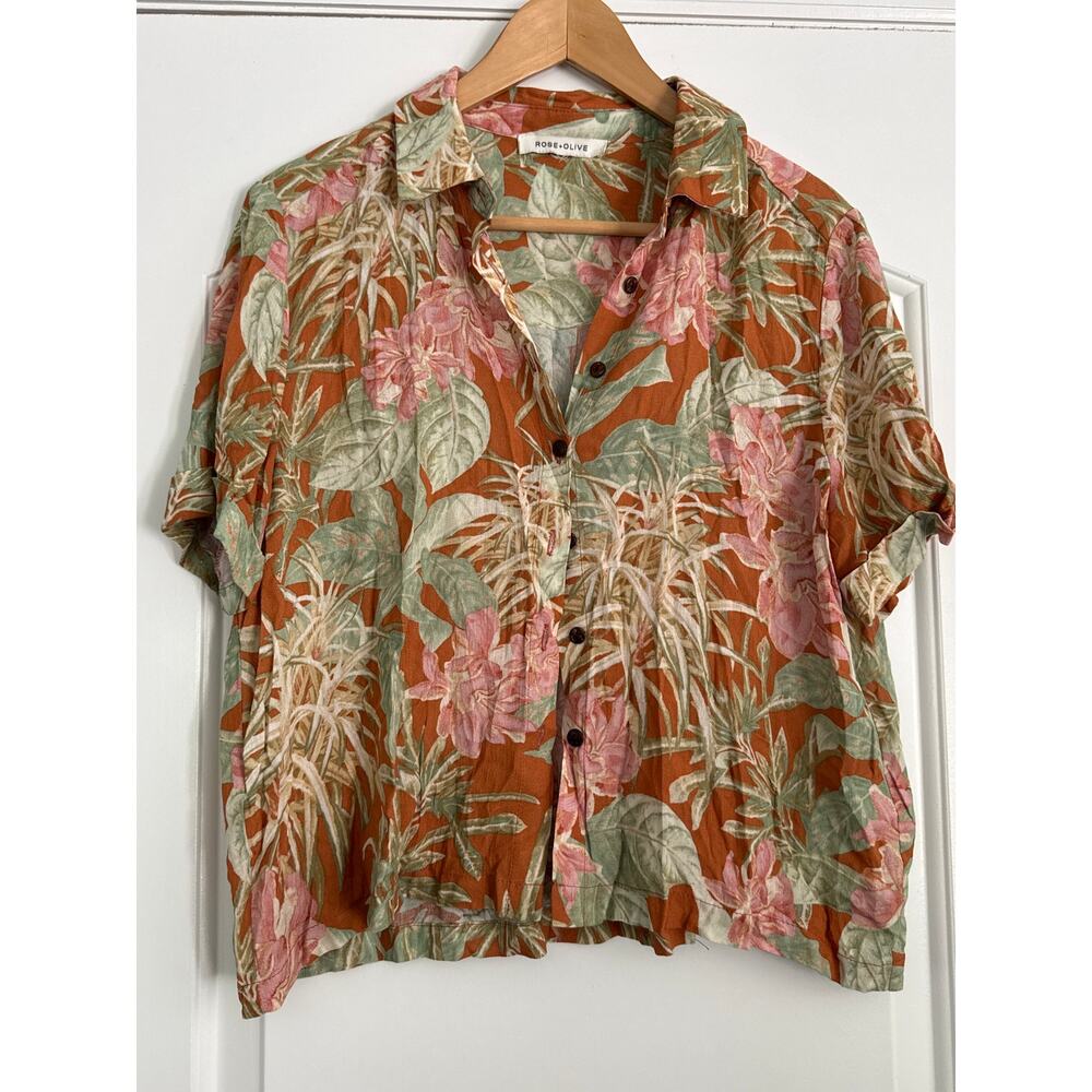 Rose + Olive Multicolor Hawaiian Short Sleeve Blouse size Medium